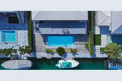 320 5th Street, Key Colony Beach, FL 33051 - Photo 4