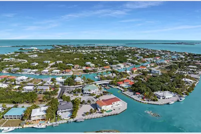 154 S Indies Drive, Duck Key, FL 33050 - Photo 2