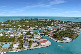 154 S Indies Dr, Duck Key, FL 33050 - Photo 2