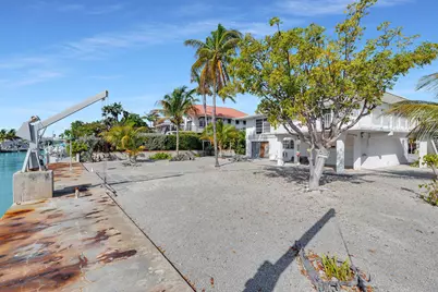 154 S Indies Drive, Duck Key, FL 33050 - Photo 14