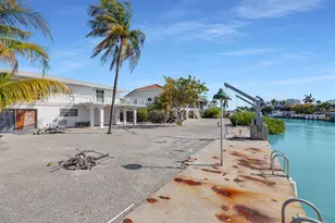 154 S Indies Dr, Duck Key, FL 33050 - Photo 16