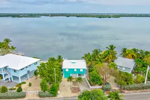 831 W Indies Dr, Ramrod Key, FL 33042 - Photo 1