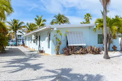 341 3rd Street, Key Colony Beach, FL 33051 - Photo 34