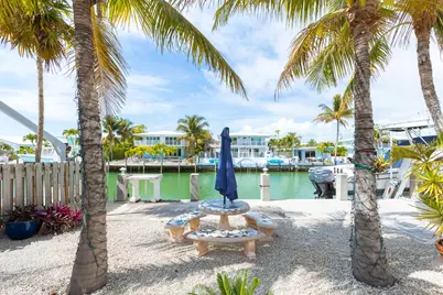 341 3rd Street, Key Colony Beach, FL 33051 - Photo 18