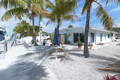 341 3rd Street, Key Colony Beach, FL 33051 - Photo 20