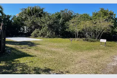 28168 Julia Avenue, Little Torch Key, FL 33042 - Photo 2