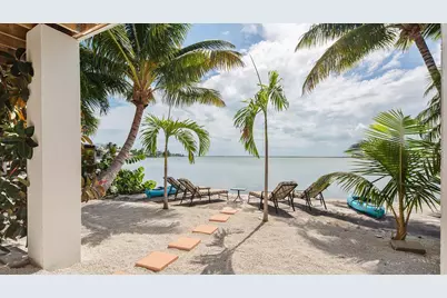 32 Beach Drive, Lower Sugarloaf Key, FL 33040 - Photo 2