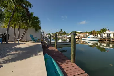 441 3rd Street, Key Colony Beach, FL 33051 - Photo 16
