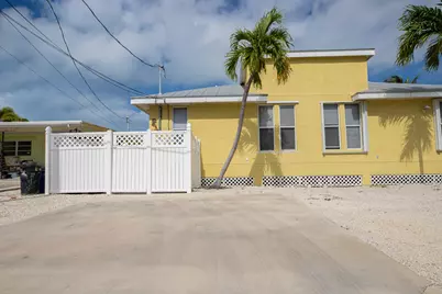 441 3rd Street, Key Colony Beach, FL 33051 - Photo 2