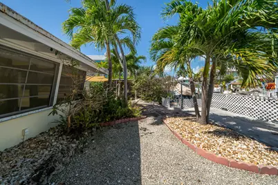 319 Woods Avenue, Upper Sugarloaf Key, FL 33070 - Photo 30