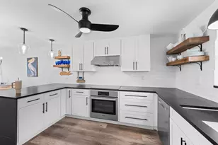 601 W Ocean Dr, Key Colony, FL 33051 - Photo 12