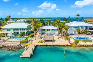 425 Harbour Dr, Duck Key, FL 33050 - Photo 46