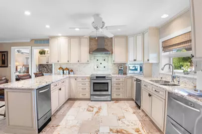250 W Seaview Circle, Duck Key, FL 33050 - Photo 8