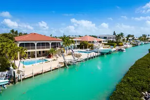 250 W Seaview Cir, Duck Key, FL 33050 - Photo 2