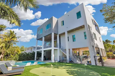 255 W Seaview Circle, Duck Key, FL 33050 - Photo 1