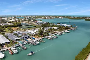 70 7th St, Key Colony, FL 33051 - Photo 38