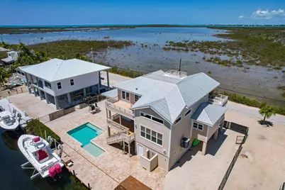 333 Indies Road, Ramrod Key, FL 33042 - Photo 1