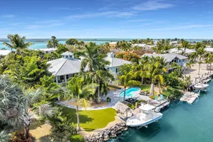 16843 E Point Dr, Sugarloaf Key, FL 33042 - Photo 2