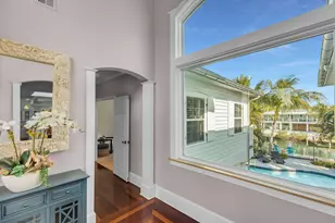 16843 E Point Dr, Sugarloaf Key, FL 33042 - Photo 14