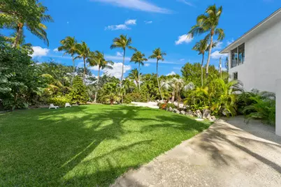 83407 Old Highway, Upper Sugarloaf Key, FL 33036 - Photo 6