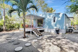 11 Oakwood Ave, Key Largo, FL 33037 - Photo 30