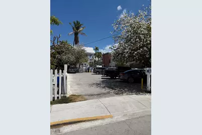 425 Bahama Street, Key West, FL 33040 - Photo 1