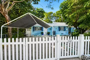 8 N Marlin Ave, Key Largo, FL 33037 - Photo 1