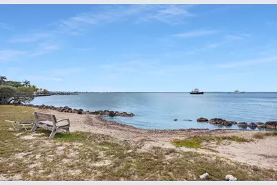 8 N Marlin Avenue, Key Largo, FL 33037 - Photo 12