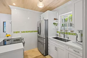1019 Eaton St, Key West, FL 33040 - Photo 18