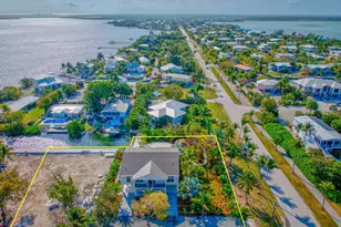 17210 Angelfish Ln, Sugarloaf Key, FL 33042 - Photo 2