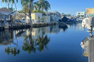 8 Grassy Rd, Key Largo, FL 33037 - Photo 1