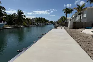 937 Gulf Dr, Summerland Key, FL 33042 - Photo 4