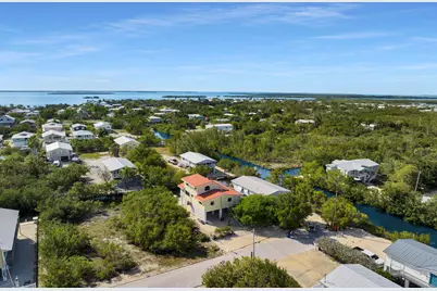 3686 Gulfstream Street, Big Pine Key, FL 33043 - Photo 2