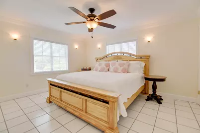 667 E Caribbean Drive, Summerland Key, FL 33042 - Photo 16