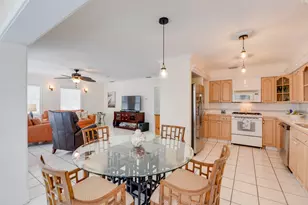 667 E Caribbean Dr, Summerland Key, FL 33042 - Photo 12