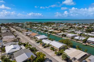 391 10th St, Key Colony, FL 33051 - Photo 46