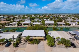 391 10th St, Key Colony, FL 33051 - Photo 2