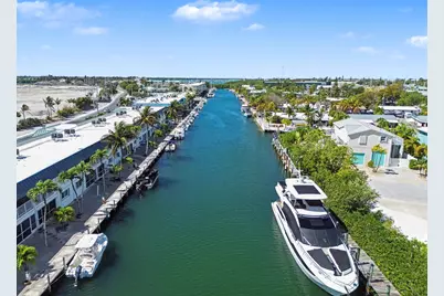 5301 Ocean Terrace #APT 7, Marathon, FL 33050 - Photo 2