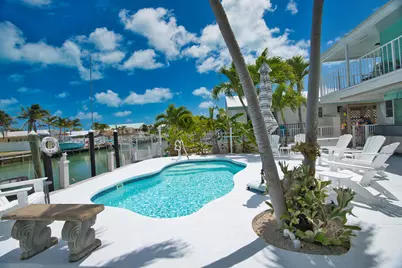 330-340 4th Street, Key Colony, FL 33051 - Photo 10