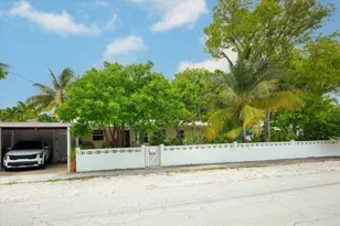 1320 6th St, Key West, FL 33040 - Photo 1