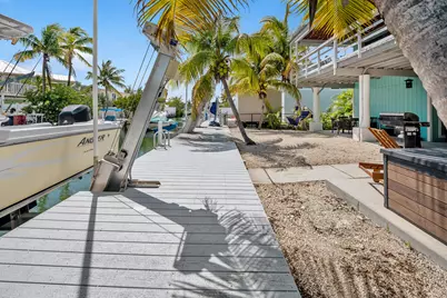 27416 Cayman Lane, Ramrod Key, FL 33042 - Photo 4