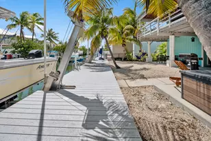 27416 Cayman Ln, Ramrod Key, FL 33042 - Photo 4