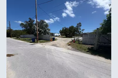 30582 5th Avenue, Big Pine Key, FL 33043 - Photo 2