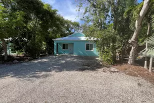 639 Cabrera St, Key Largo, FL 33037 - Photo 1