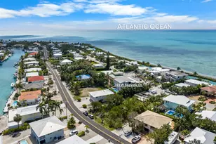 249 W Seaview Dr, Duck Key, FL 33050 - Photo 2
