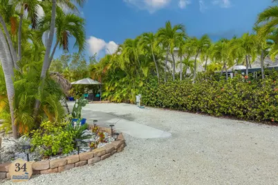 2950 Overseas Highway # 33, Lower Sugarloaf Key, FL 33040 - Photo 2