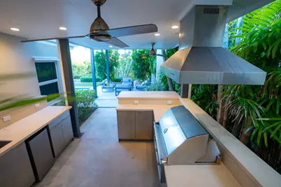 2412 Linda Avenue, Key West, FL 33040 - Photo 32