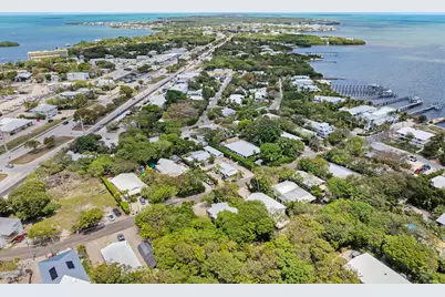 122 Ocean View Drive, Key Largo, FL 33070 - Photo 8