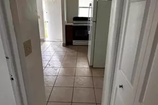 911 NE 5th Ave, Homestead, FL 33030 - Photo 10