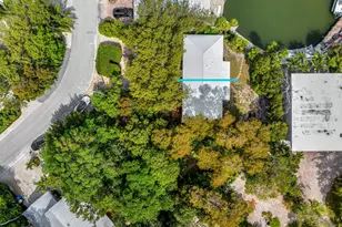 230 Apache St, Plantation Key, FL 33070 - Photo 2